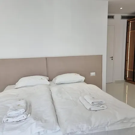 Palmera - Palmera Sarandë